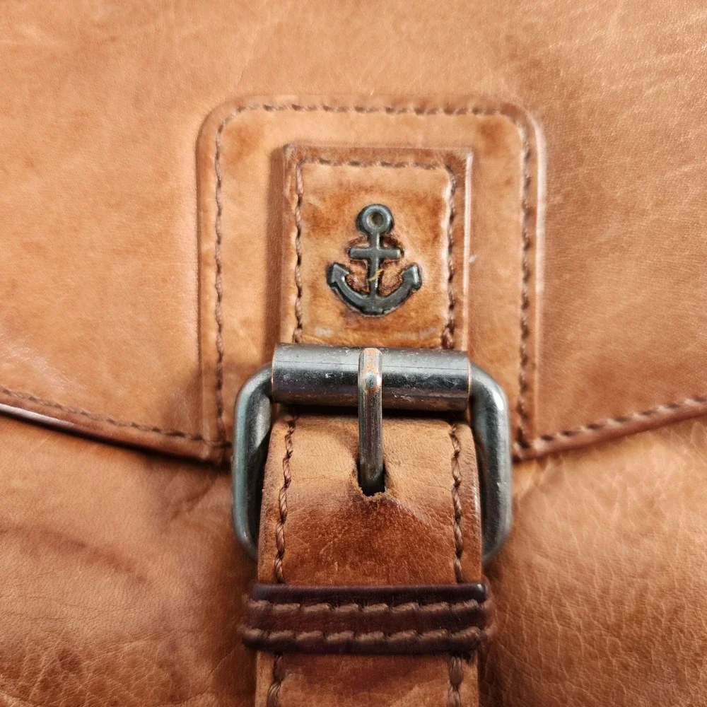 Harbour 2nd Cognac Brown Leather Crossbody Messenger Bag Anchor Logo Adjustable